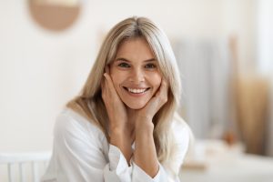 Acupuncture to achieve glowing skin